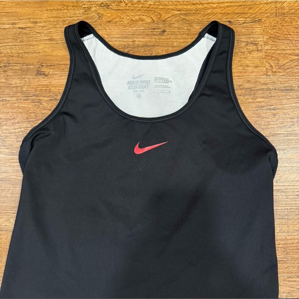 Nike Pro Combat Black Center Swoosh Fitted Performance‎ Gym Tank Top Shirt Men M